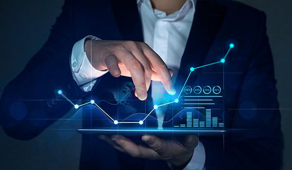 Panel de expertos: Transformación digital y estrategia corporativa: claves para competir con éxito en el siglo XXI